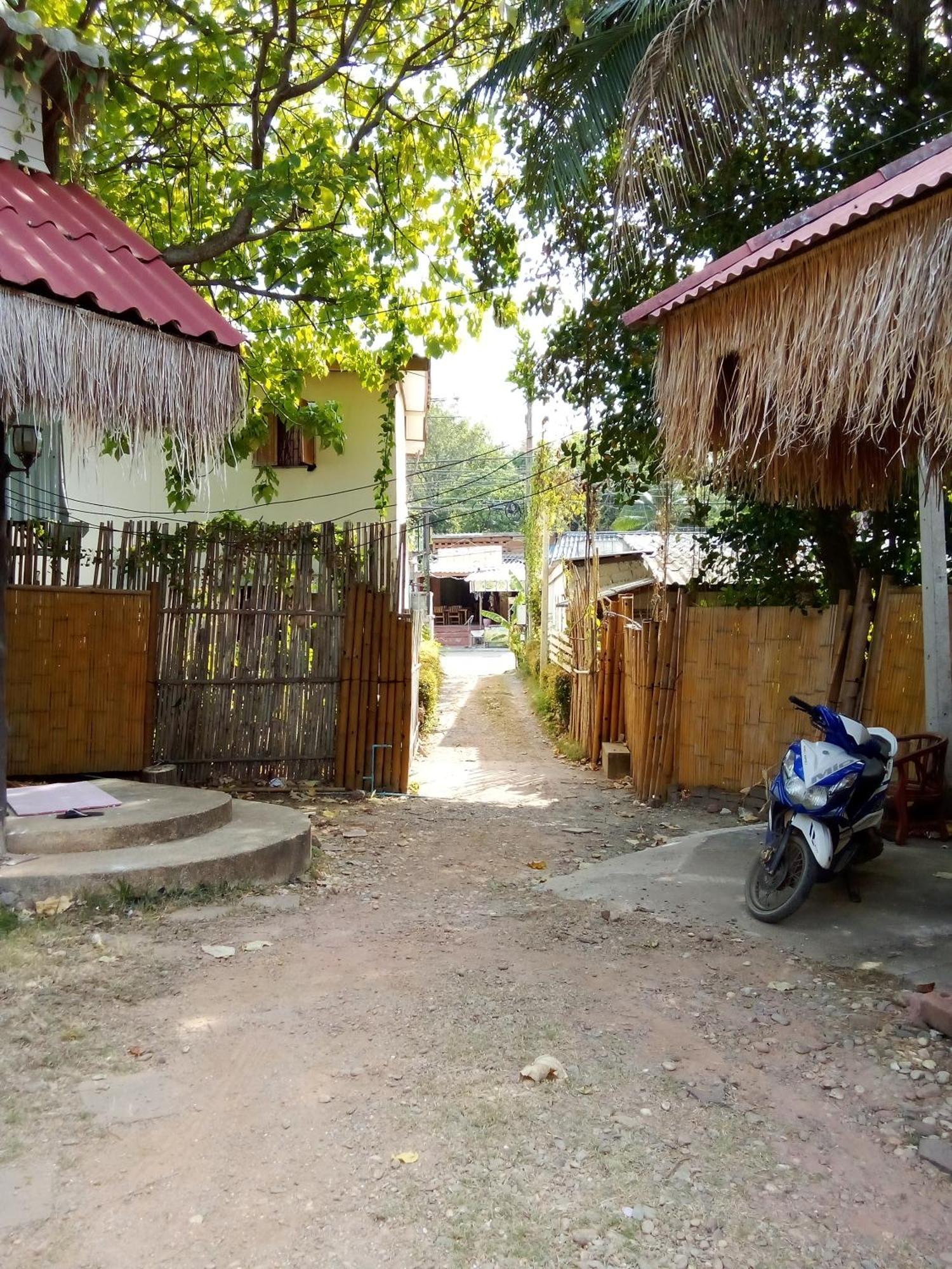Nin Kantiang Bay Koh Lanta Exterior photo